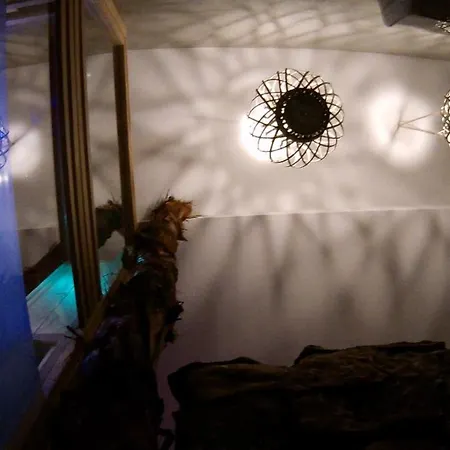 ホームステイ Egzotyczno - Romantyczne Miejsce Dla Dwojga エウク