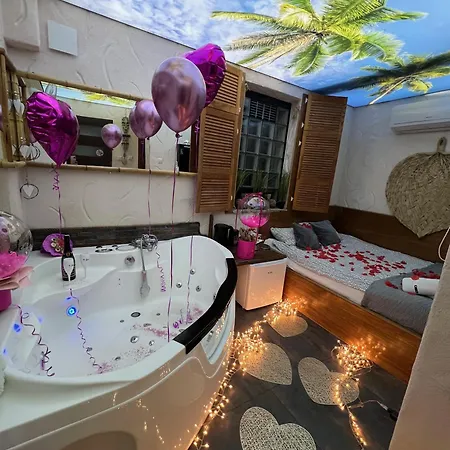 Egzotyczno - Romantyczne Miejsce Dla Dwojga エウク