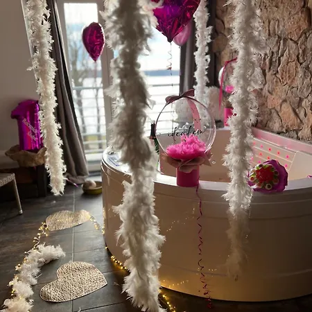 Egzotyczno - Romantyczne Miejsce Dla Dwojga ホームステイ